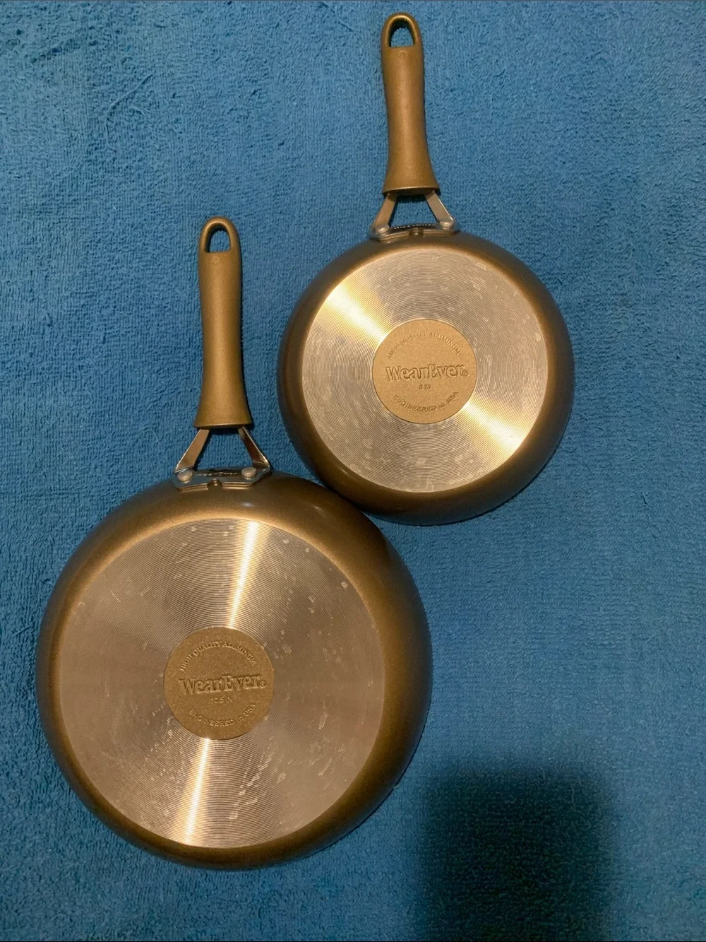 Wearever Ceramic Frying Pan Set - White Interior, Champagne outer color & handle